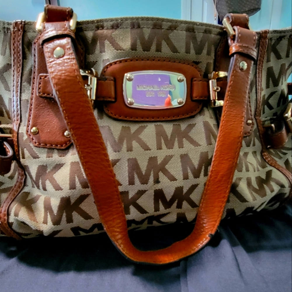 Pretty Micheal kors bag